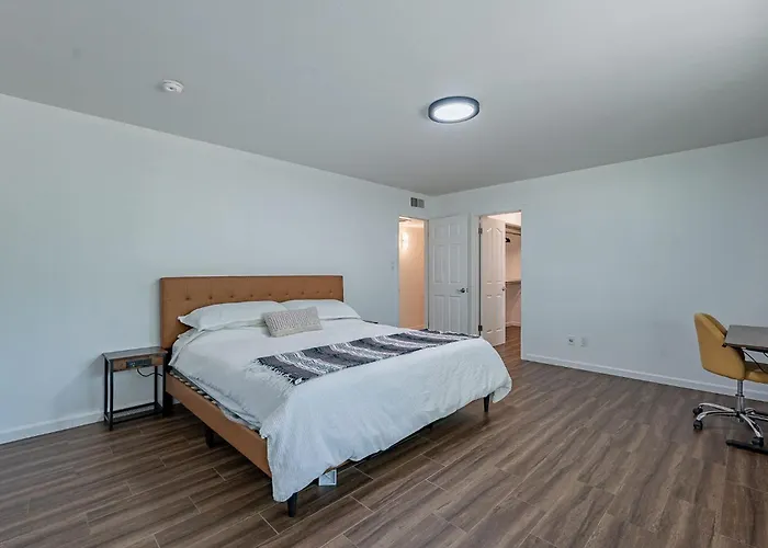 4 Bedroom Retreat Pool Putt Putt Pool Table Grill Сasa de vacaciones Tempe