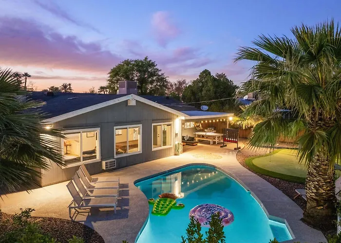 4 Bedroom Retreat Pool Putt Putt Pool Table Grill Сasa de vacaciones Tempe