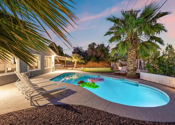 4 Bedroom Retreat Pool Putt Putt Pool Table Grill Сasa de vacaciones Tempe